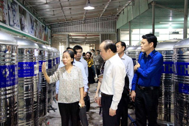 Project on growing processing and export chain for Bình Thuận dragon fruit